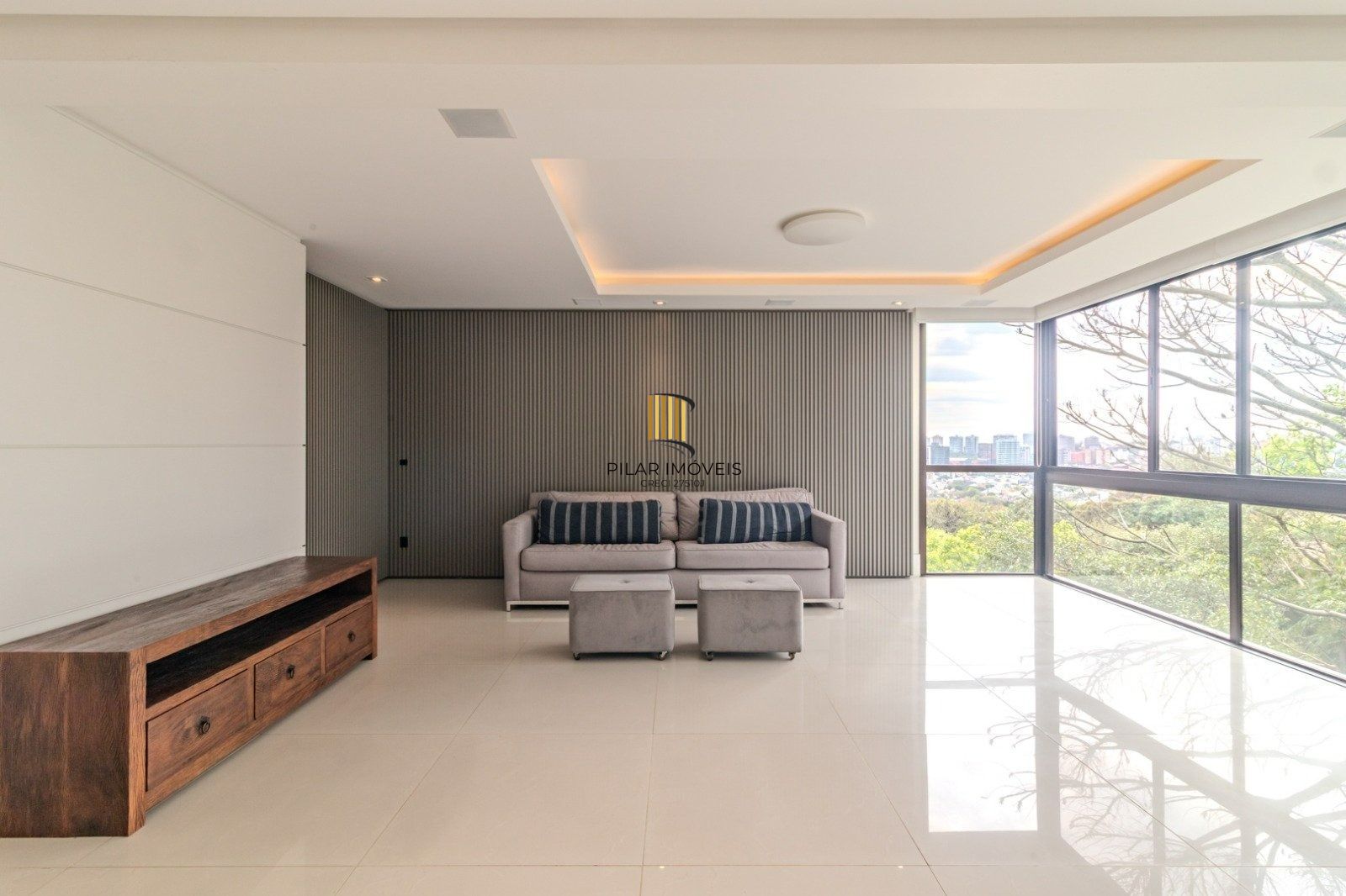 Alto Padrão no TERRAZAS: 4 Suítes, 312m² e Vista Incrível para a Natureza