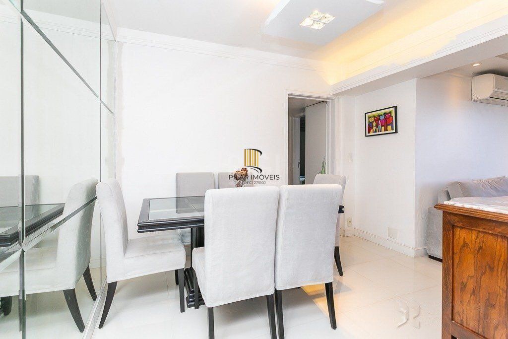 Apartamento para Venda - 110.55m², 3 dormitórios, sendo 2 suites, 1 vaga - Petrópolis