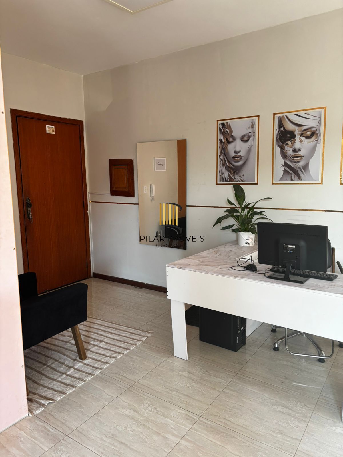 Sala comercial no bairro Cavalhada.