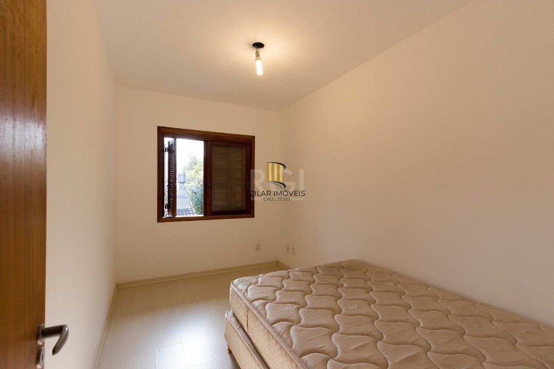Casa Condominio para Venda - 262.98m², 3 dormitórios, sendo 1 suites, 2 vagas - Imperial Parque