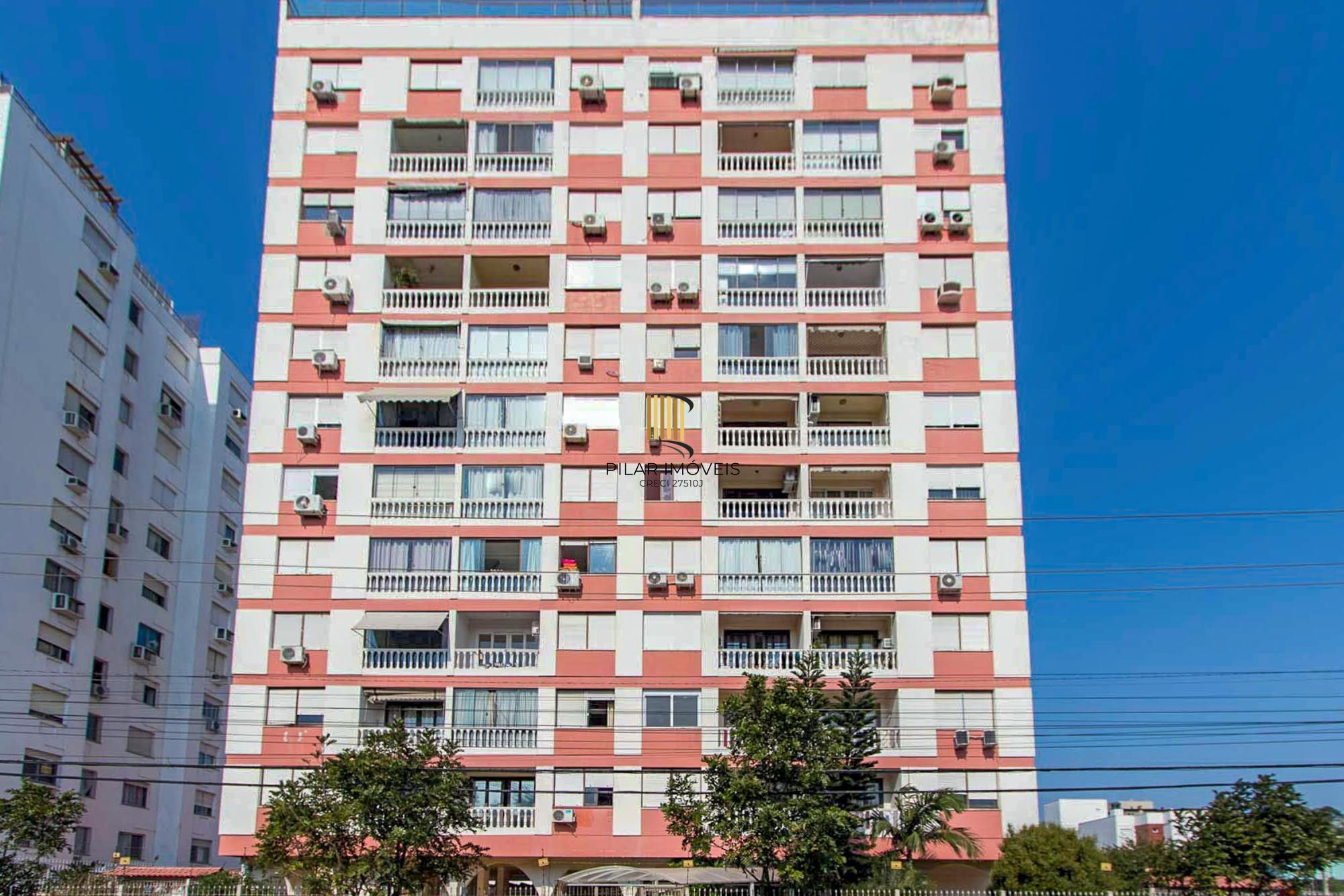 Apartamento de 02 dormitórios, banheiro social e lavabo. Vista panorâmica, cozinha ampla e área de serviço  ampla.