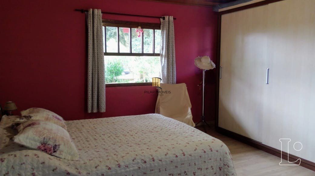 Casa para Venda - 223.57m², 2 dormitórios, 3 vagas - Centro