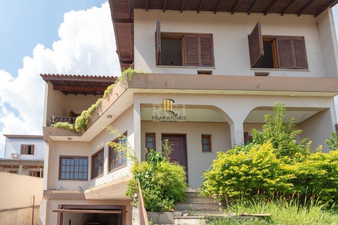 Casa para Venda - 460m², 4 dormitórios, sendo 1 suites, 4 vagas - Cristal