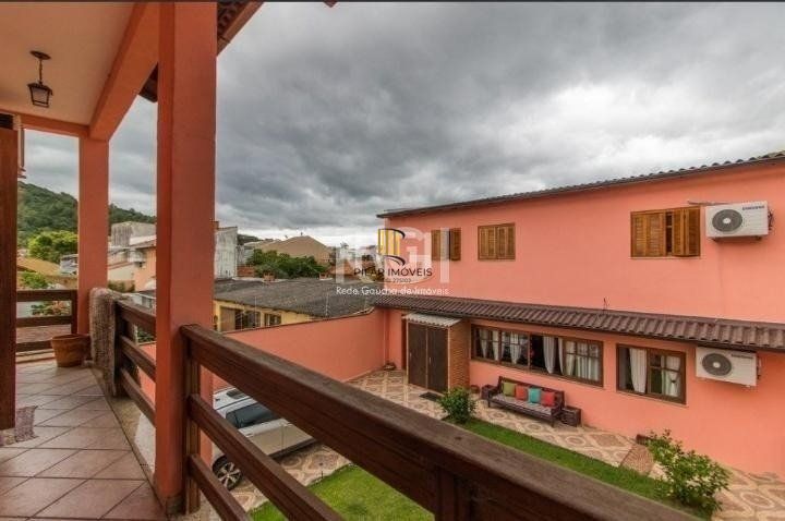 Casa para Venda - 273m², 3 dormitórios, sendo 1 suites, 4 vagas - Aberta dos Morros