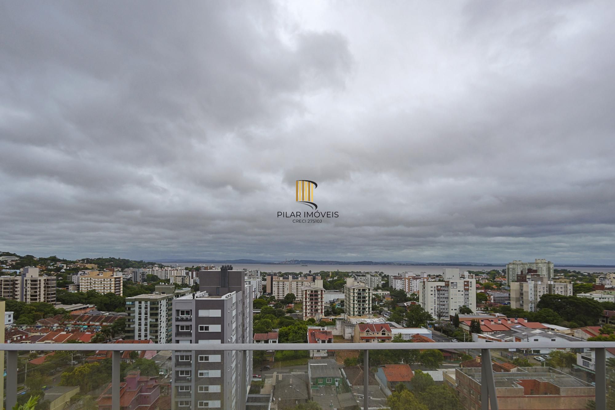 Apartamento com 217m² e 3 dormitórios no bairro Tristeza em PORTO ALEGRE para Comprar