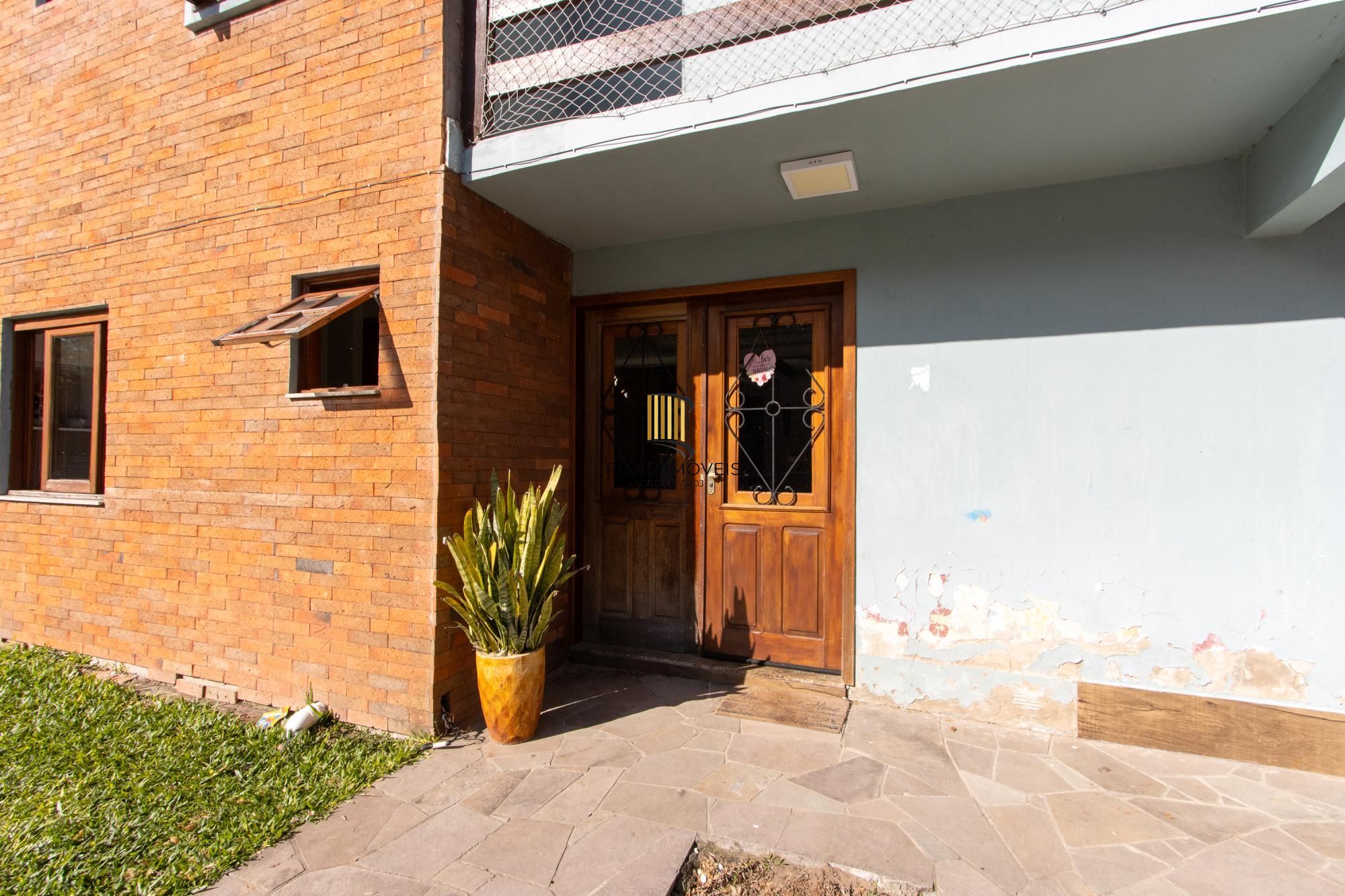 Sitio com área de 1.800m², Residencial e Comercial - Bairro Belem Novo - Porto Alegre