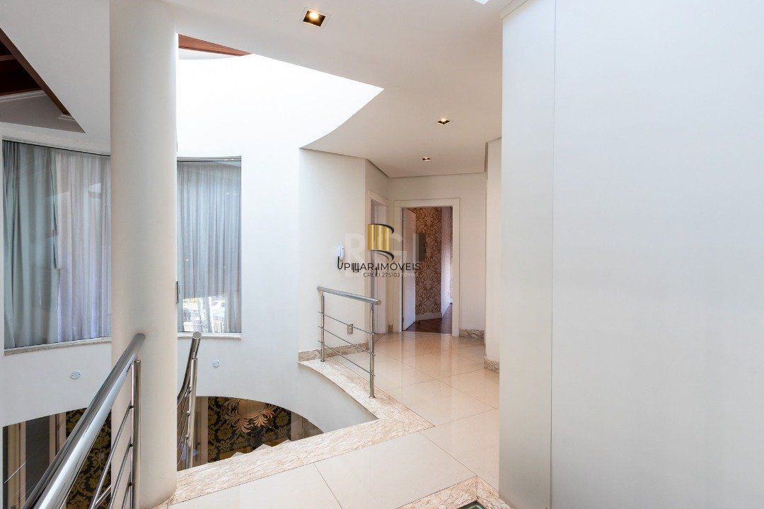 Casa para Venda - 463m², 4 dormitórios, sendo 4 suites, 4 vagas - Ipanema