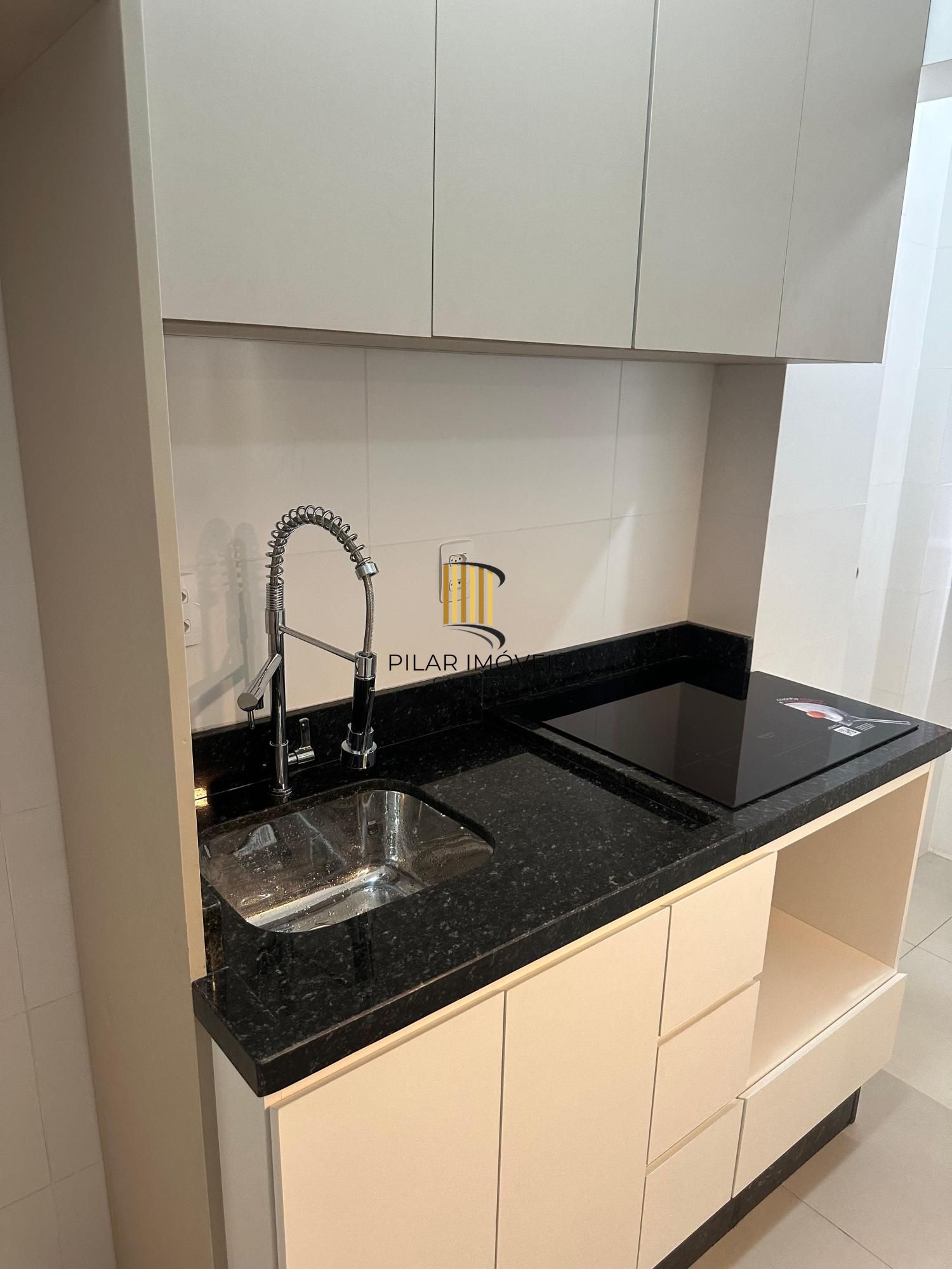 Oportunindade!!! Apartamento desocupado no coração do Centro Histórico de Porto Alegre.