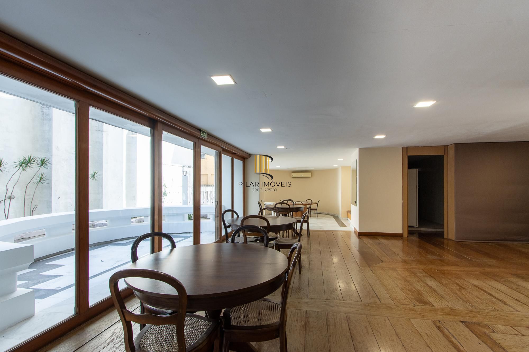 Apartamento 3 dormitorios com 168,65m2 privativos e uma vaga..