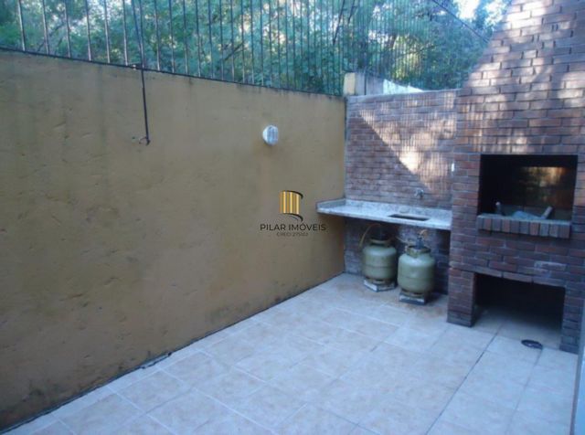 Casa condomínio, 3 dormitórios, 1 suíte, 2 vagas