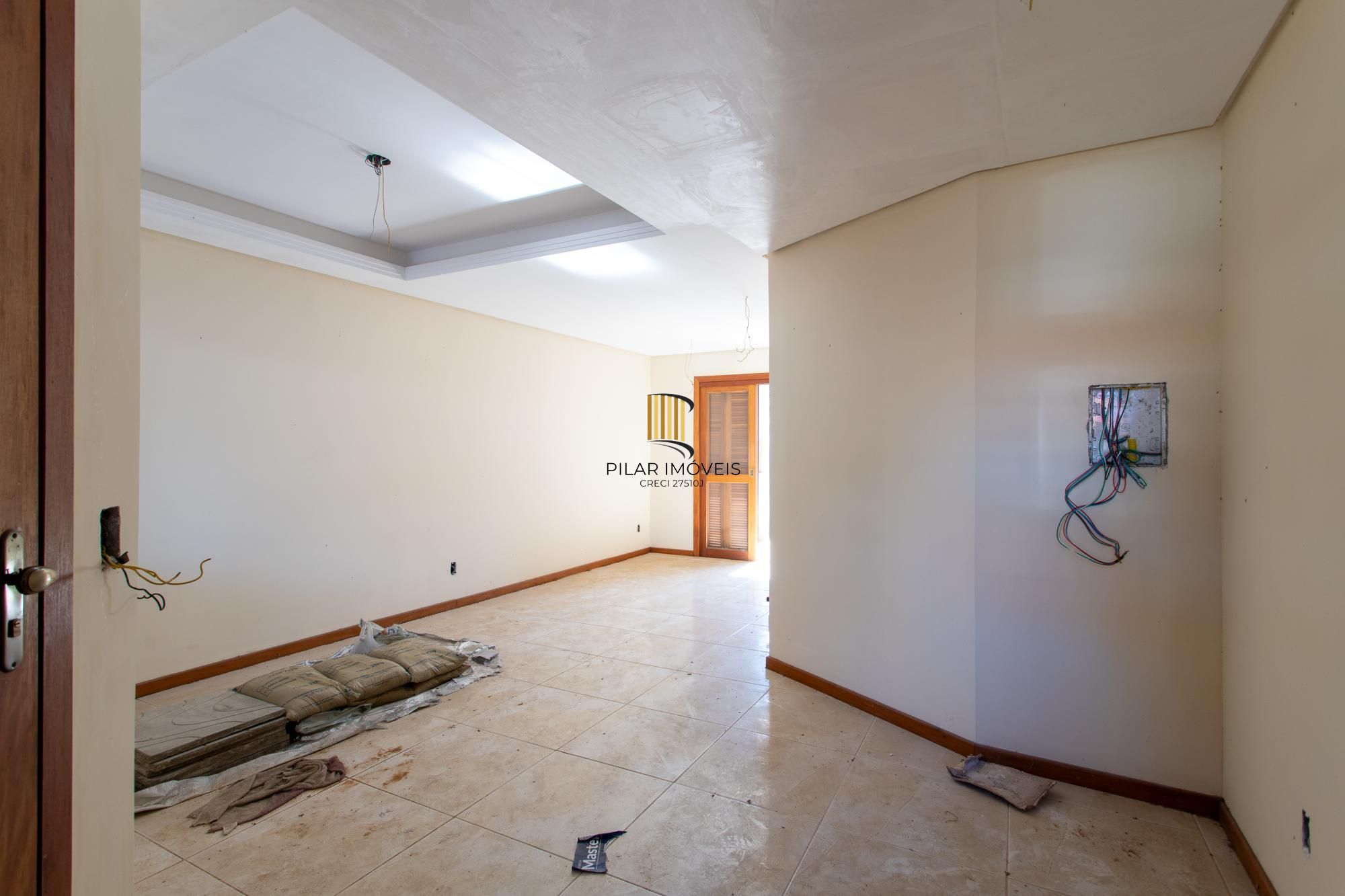 Casa para Venda - 115m², 3 dormitórios, sendo 1 suites, 2 vagas - Urubatã