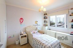 Vende apartamento no Bairro Passo da Areia - Porto Alegre