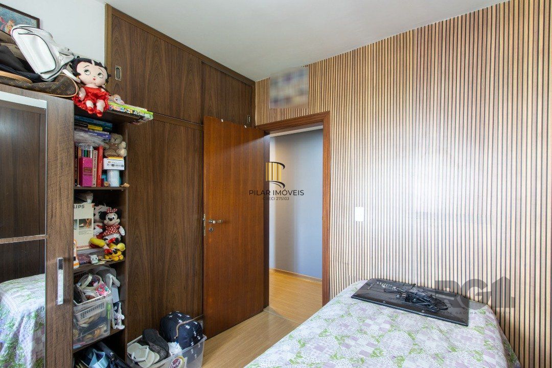 Casa 3 dormitórios no bairro Medianeira