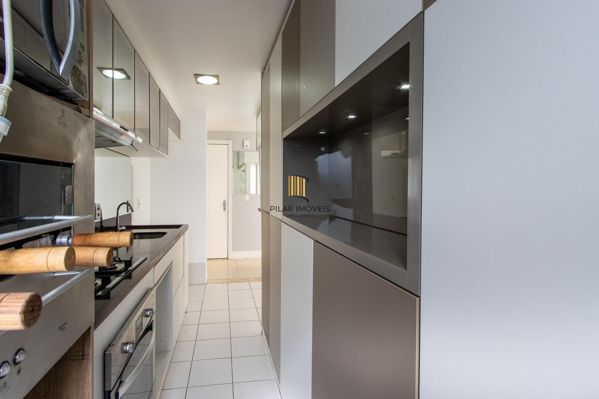 Apartamento no Bairro Cristal de 3 dormitórios,1 Suíte, Semi mobiliado com 1 vaga escriturada