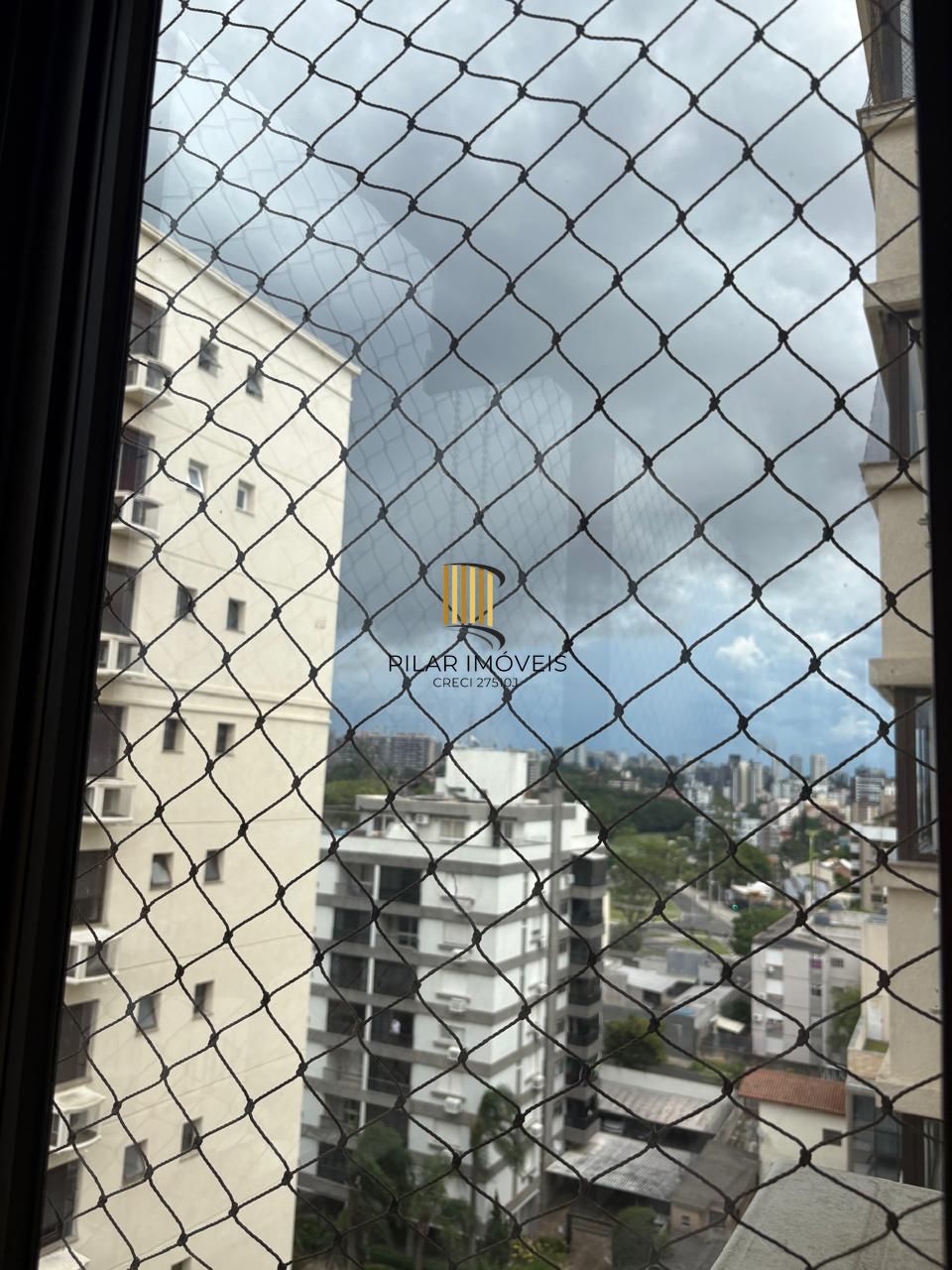 Apartamento com 2 suites, lavabo e 2 vagas de garagem no Bairro Rio Branco