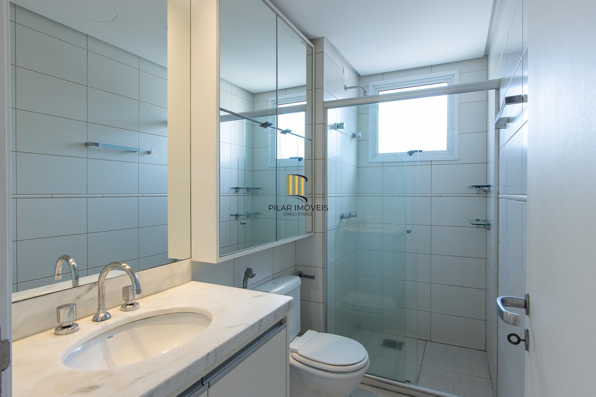 Excelente apartamento de 3 dormitórios, 1 suíte e 2 vagas de garagem.