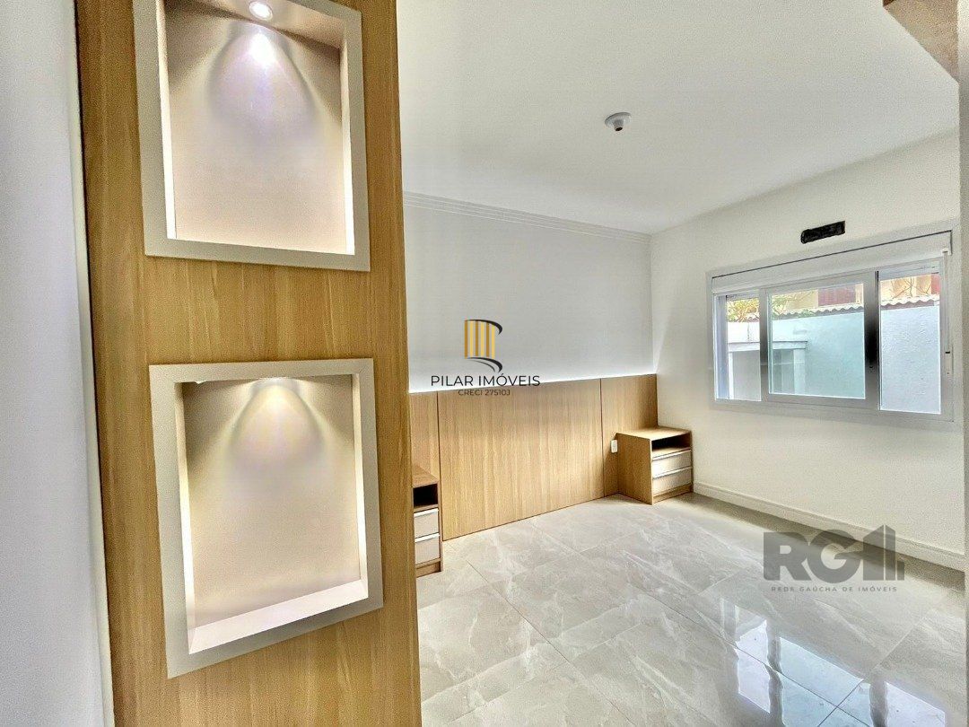 Casa 2 dormitórios no bairro Jardim Beira Mar