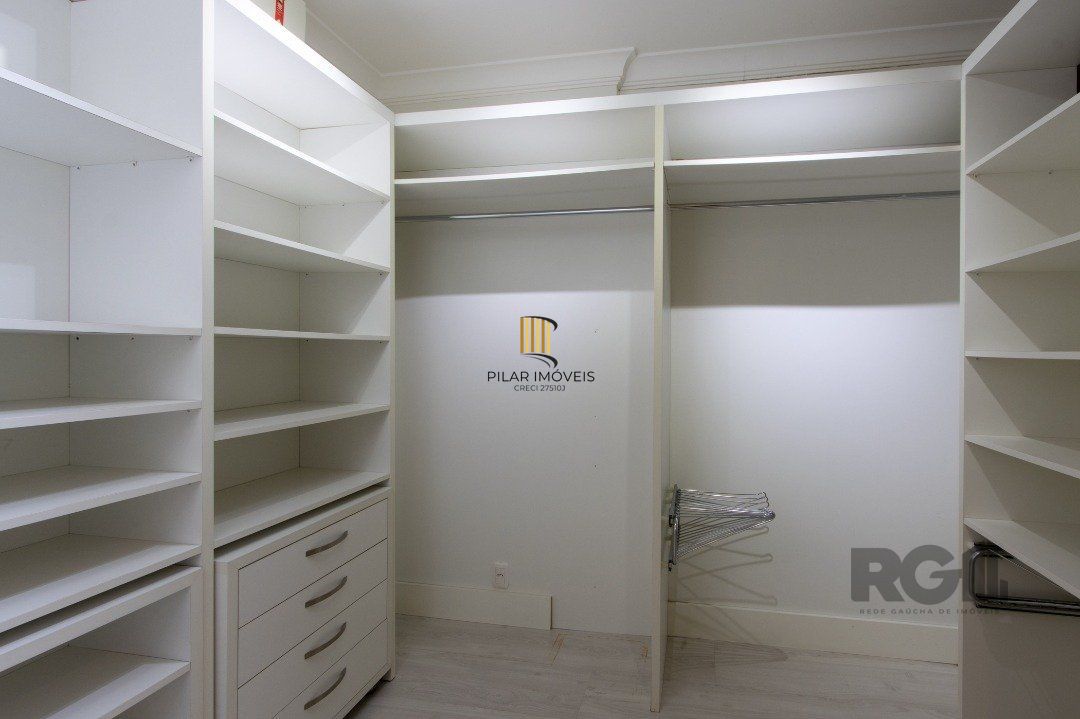 Apartamento para Venda - 200.1m², 3 dormitórios, sendo 3 suites, 5 vagas - Cristal
