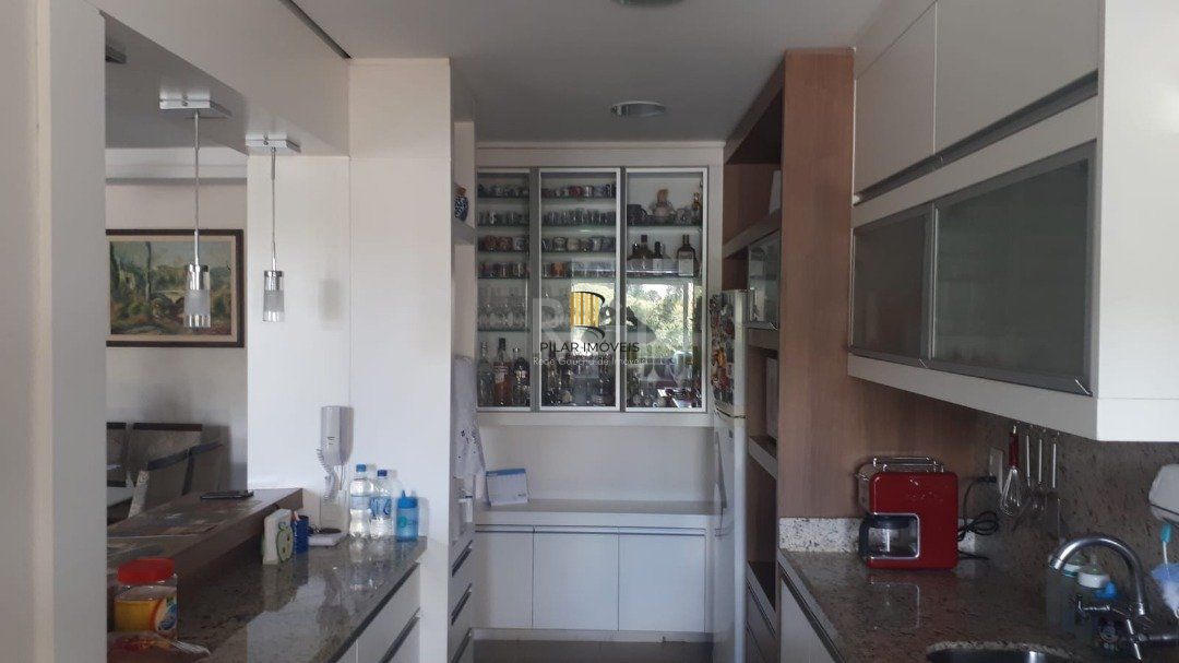 Apartamento para Venda - 110m², 3 dormitórios, sendo 1 suites, 1 vaga - Menino Deus