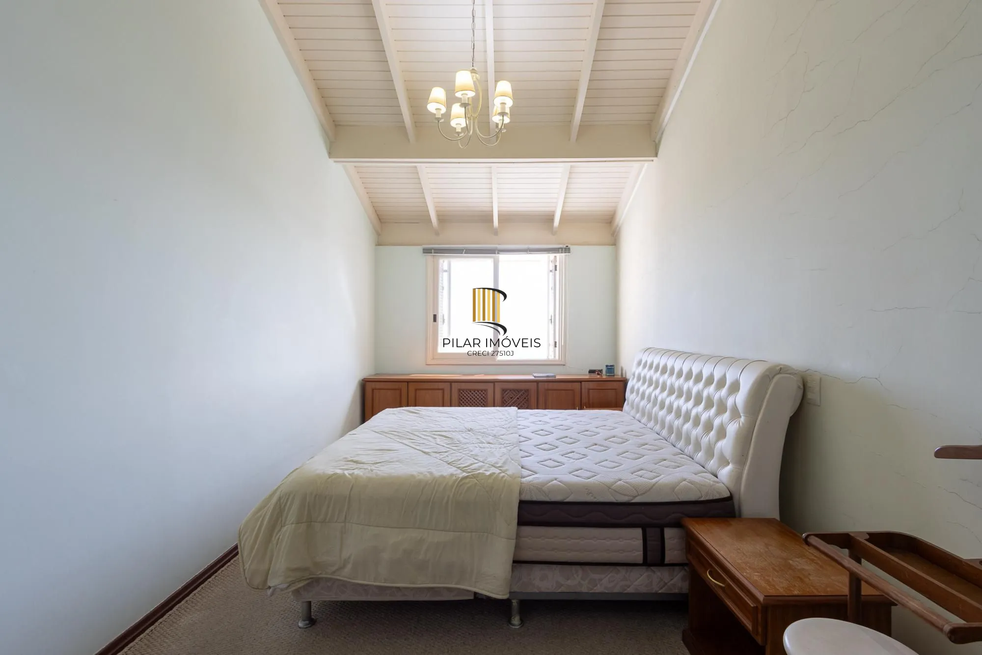 Residência em endereço nobre na Vila Assunção, com vista privilegiada para o Guaíba e clubes náuticos!