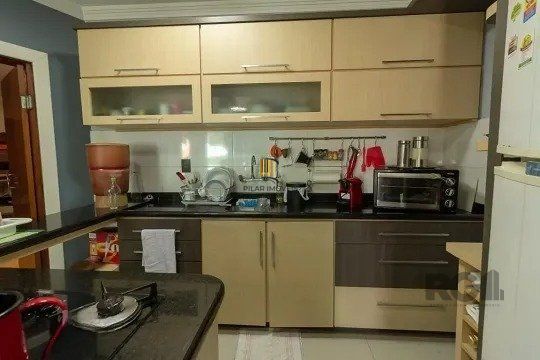 Casa de 4 dormitórios mobiliada para venda no Bairro Jardim Itu Sabara.