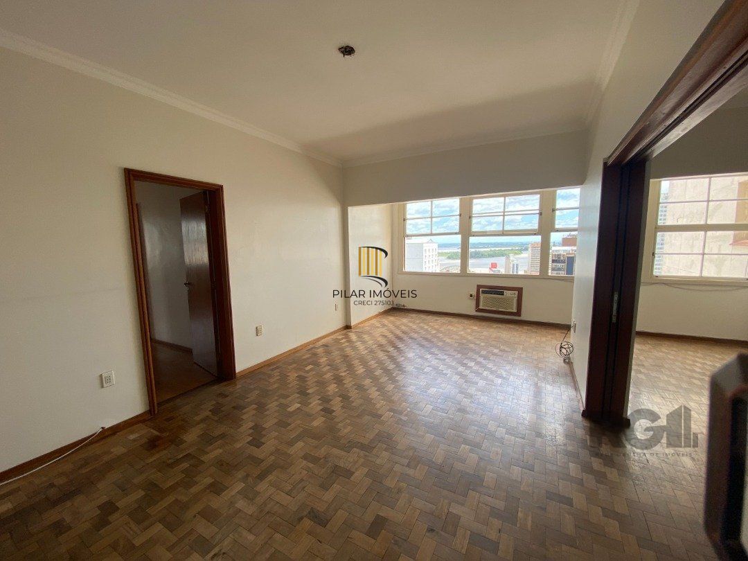 Apartamento 4 dormitórios no bairro Centro Histórico