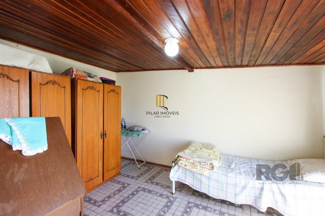 Casa 04 dormitórios, 02 suítes, living 02 ambientes