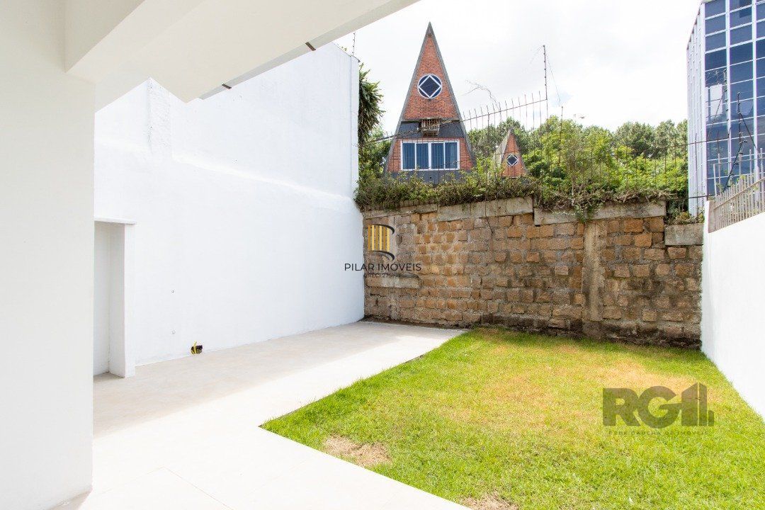Casa 3 dormitórios no bairro Ipanema