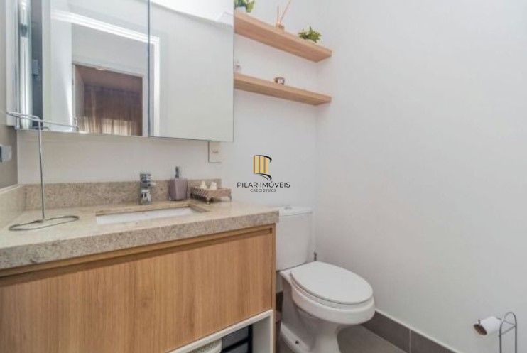 Apartamento  2 dormitórios I 1 suíte I Vaga I bairro Navegantes