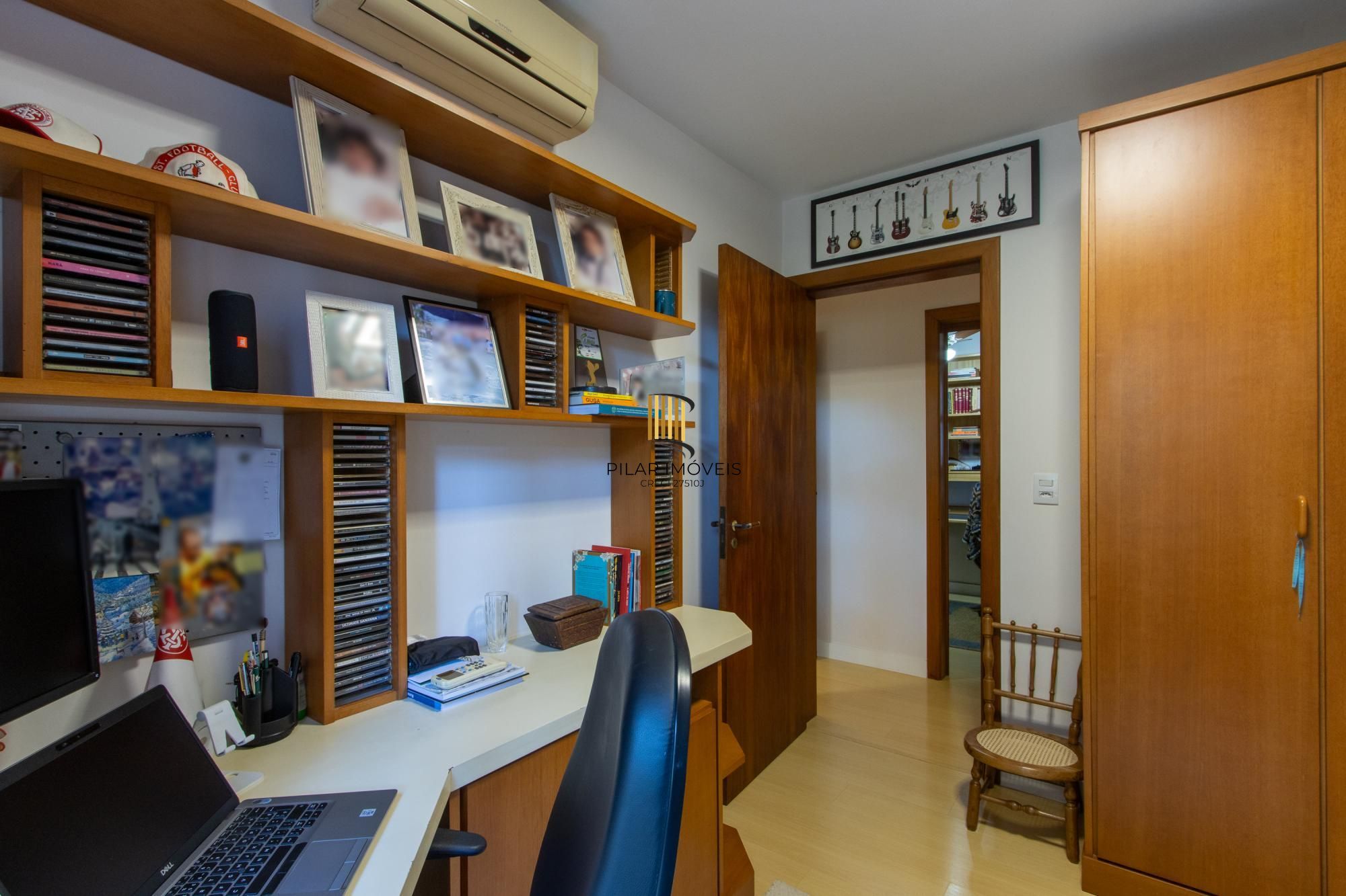 Apartamento de 4 dormitórios, 1 suíte e 2 vagas escrituradas - Bairro Ipanema.