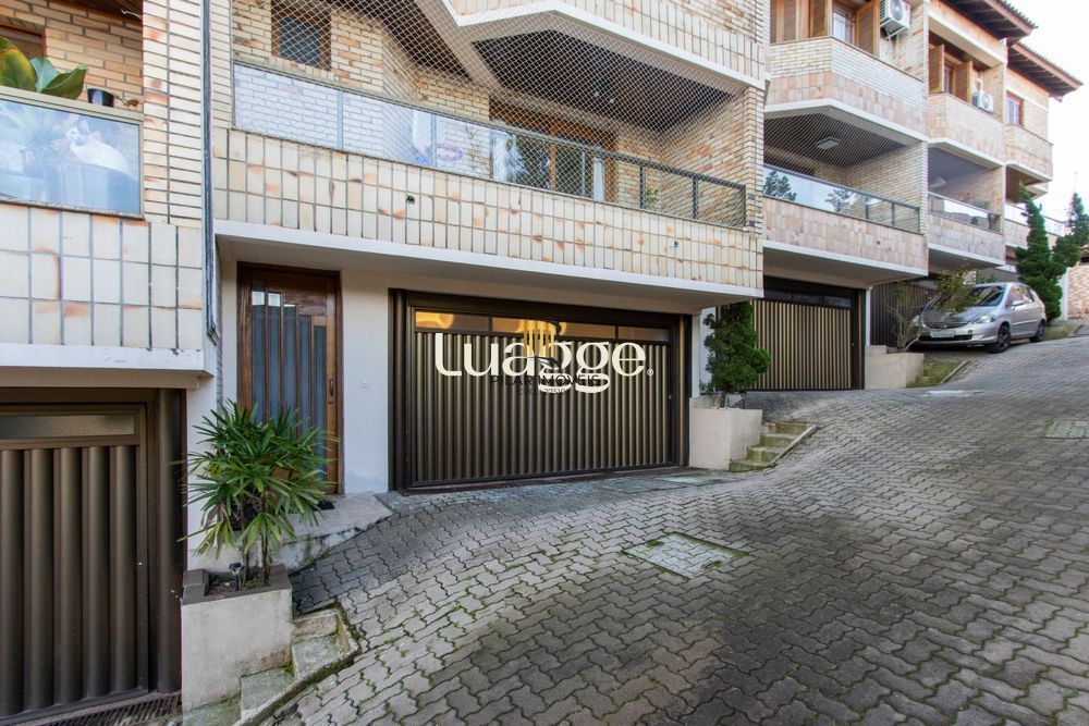 Casa em condomínio 3 dormitórios (2 suites), 3 vagas - Bairro Jardim Isabel