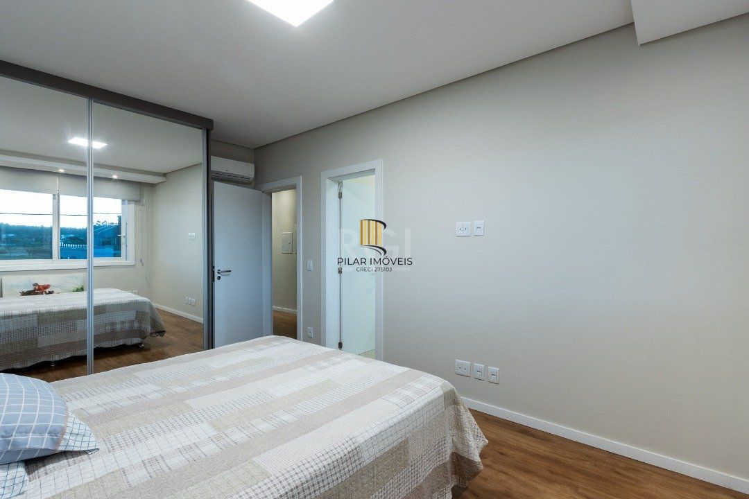 Casa de Condomínio 3 dormitórios no bairro Belém Novo