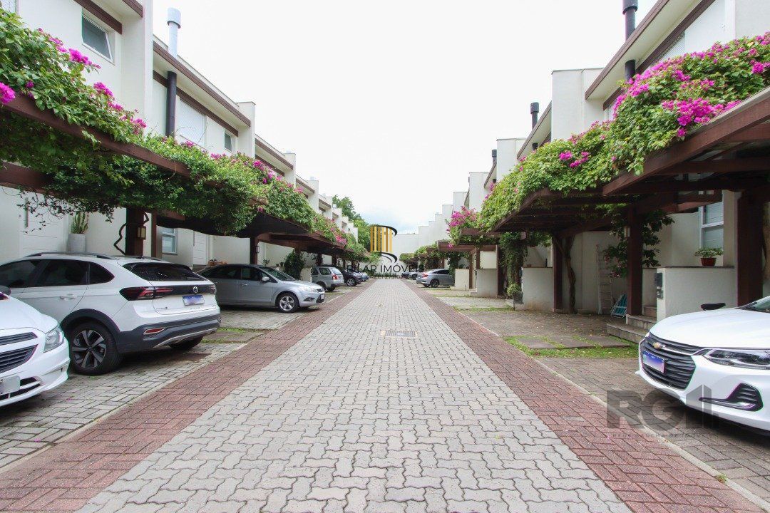 Casa em cond. Fechado I 3 dormitórios I Suíte I  Bairro Ipanema