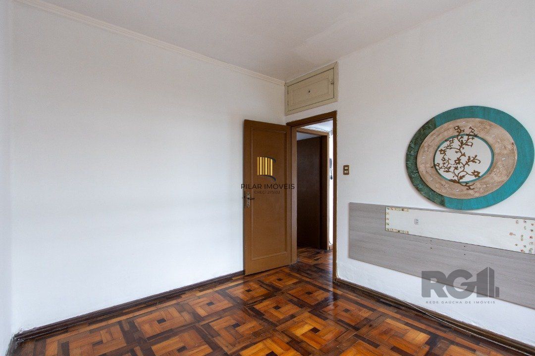 Apartamento térreo, com pátio, 2 quartos - Bairro Menino Deus