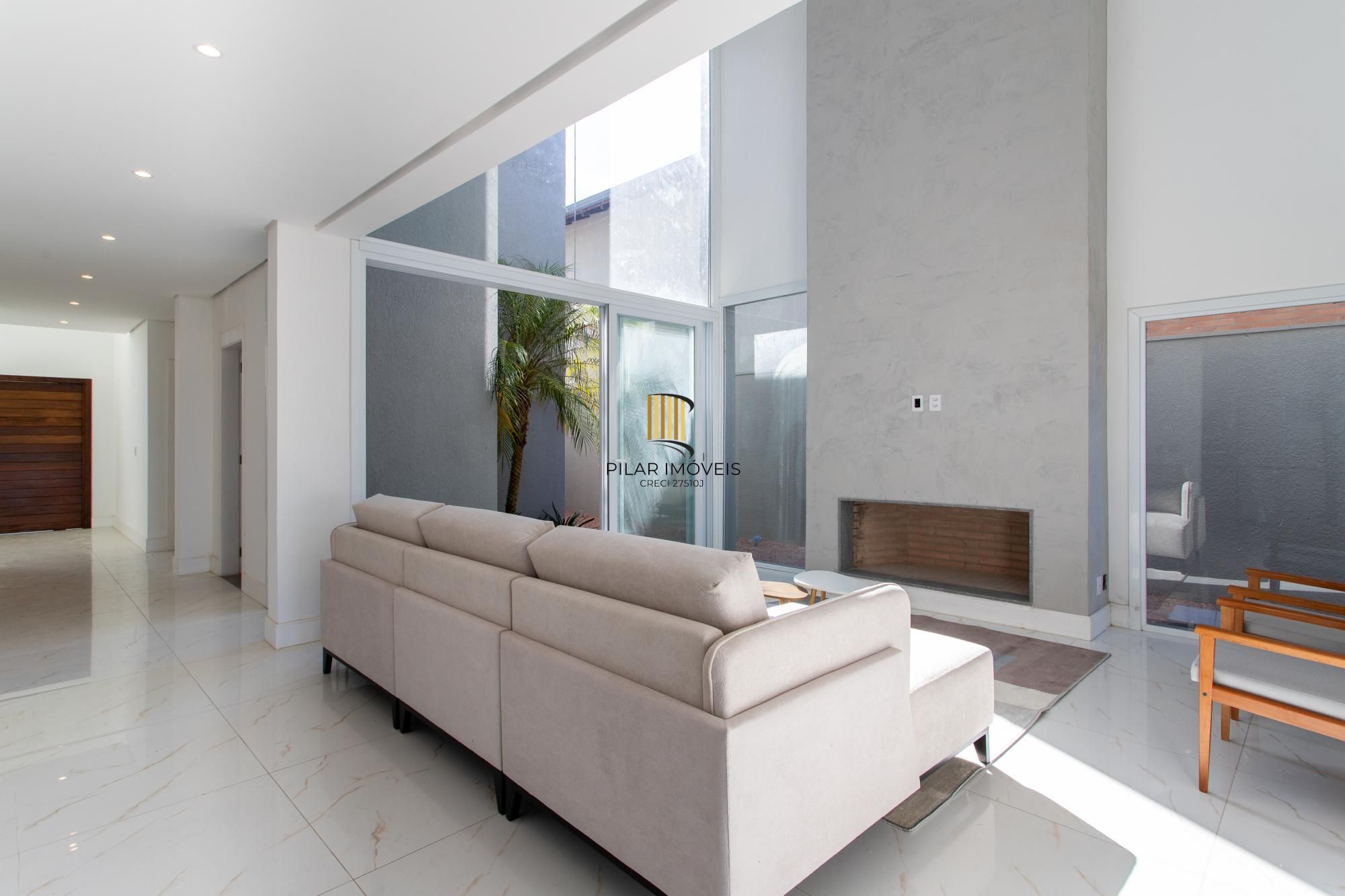 Casa de Condomínio 4 dormitórios no bairro Belém Novo