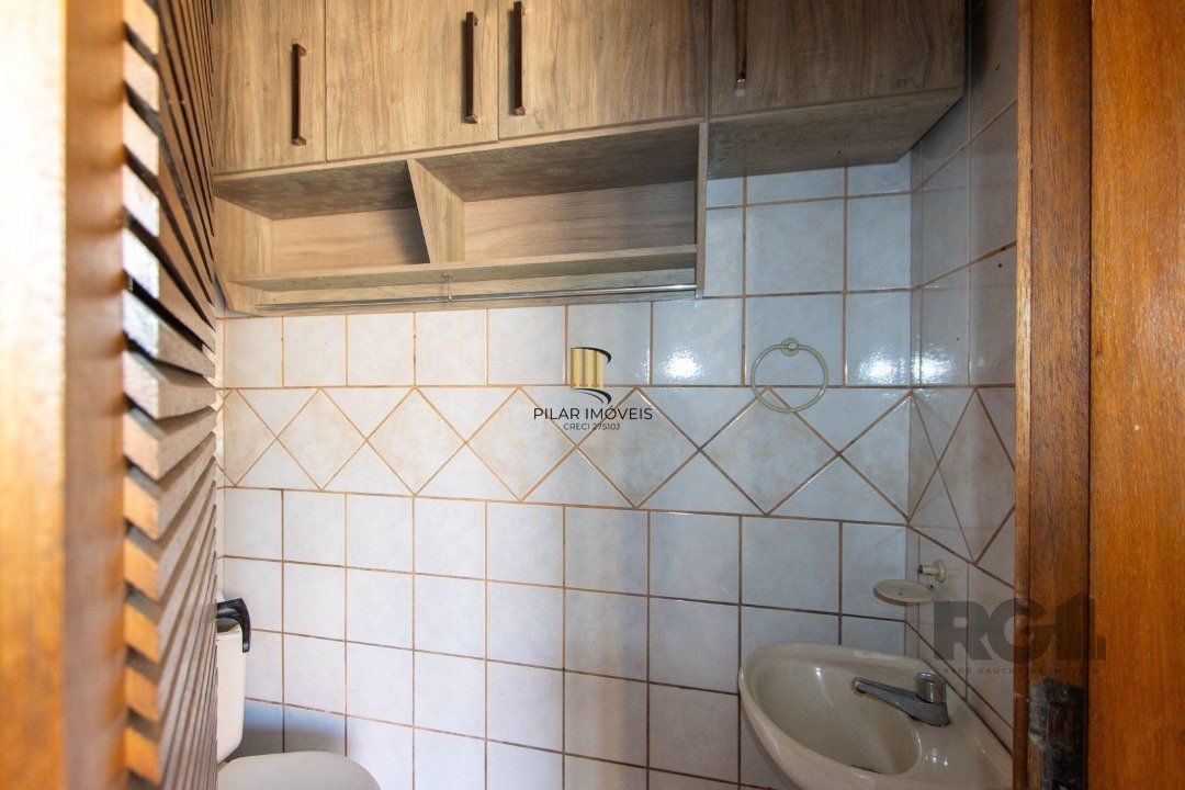 Casa 5 dormitórios no bairro Nonoai