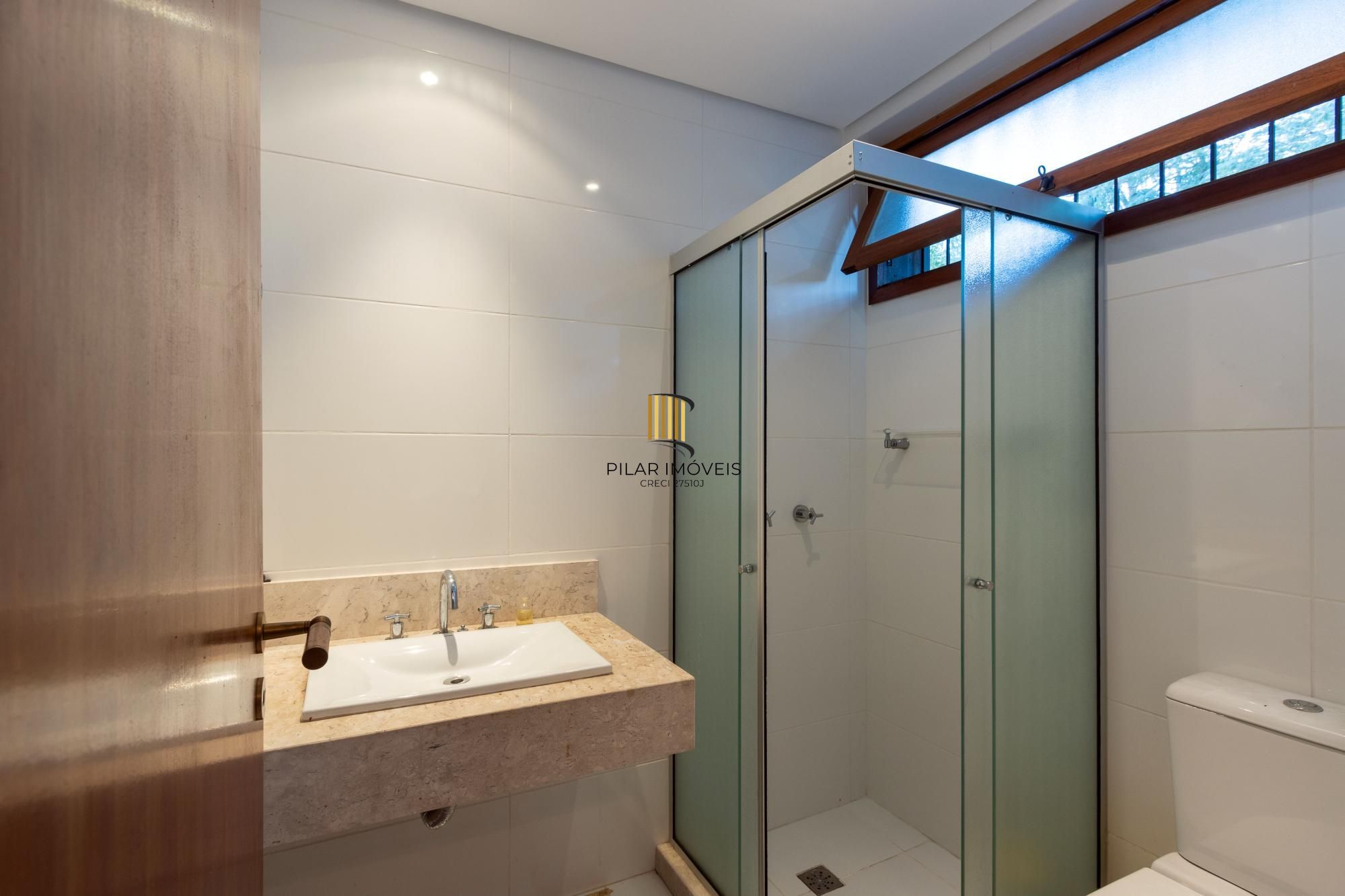 Casa de Condomínio 4 dormitórios no bairro Cavalhada