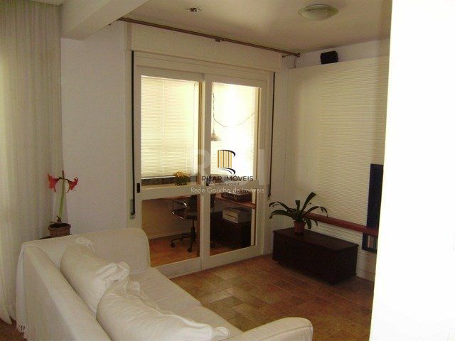 Apartamento 3 quartos (1 suite), 116m² privativos, 3 vagas de garagem - Bairro Tristeza