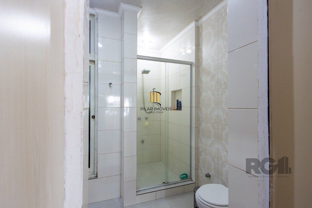 Apartamento de  186,66m2, 4 dormitórios, 1 suíte, 3 banheiros, 4 vagas,no bairro Rio Branco.