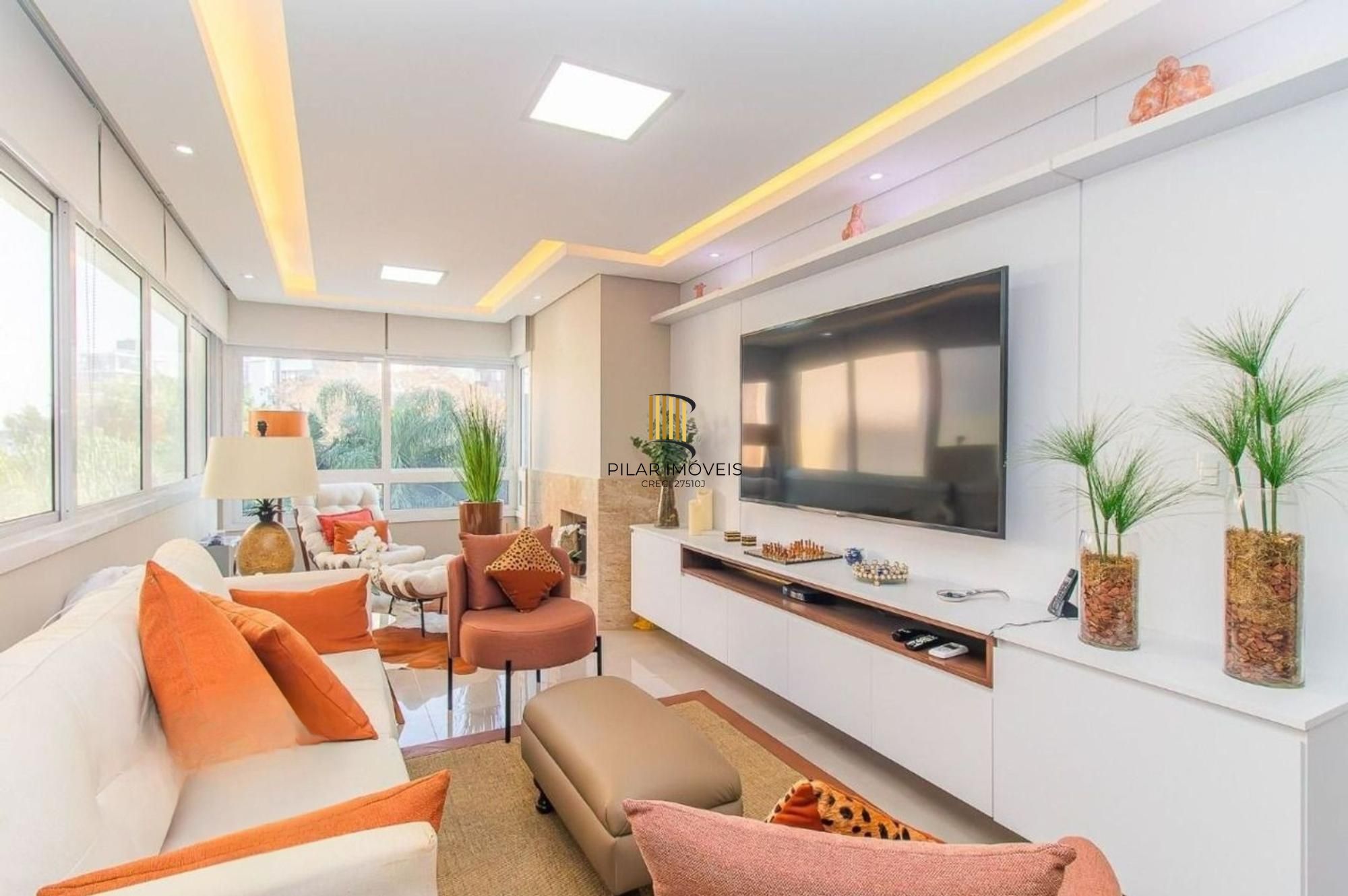 Apartamento com 83m² e 2 dormitórios, 2 suítes, 3 vagas no bairro Petrópolis