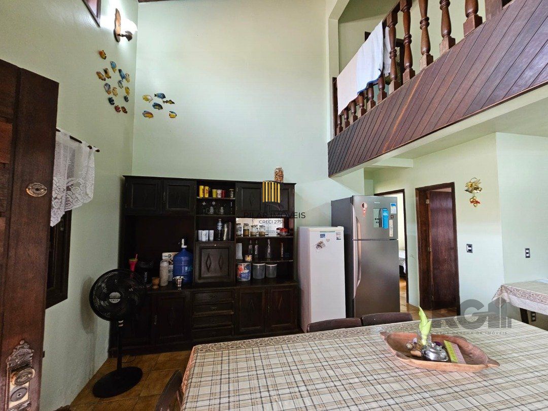 Casa 4 dormitórios no bairro Praia da Conceição