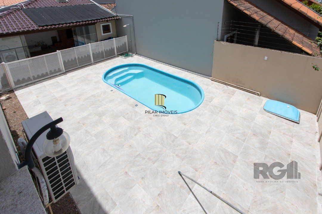 Casa 4 dormitórios no bairro Hípica