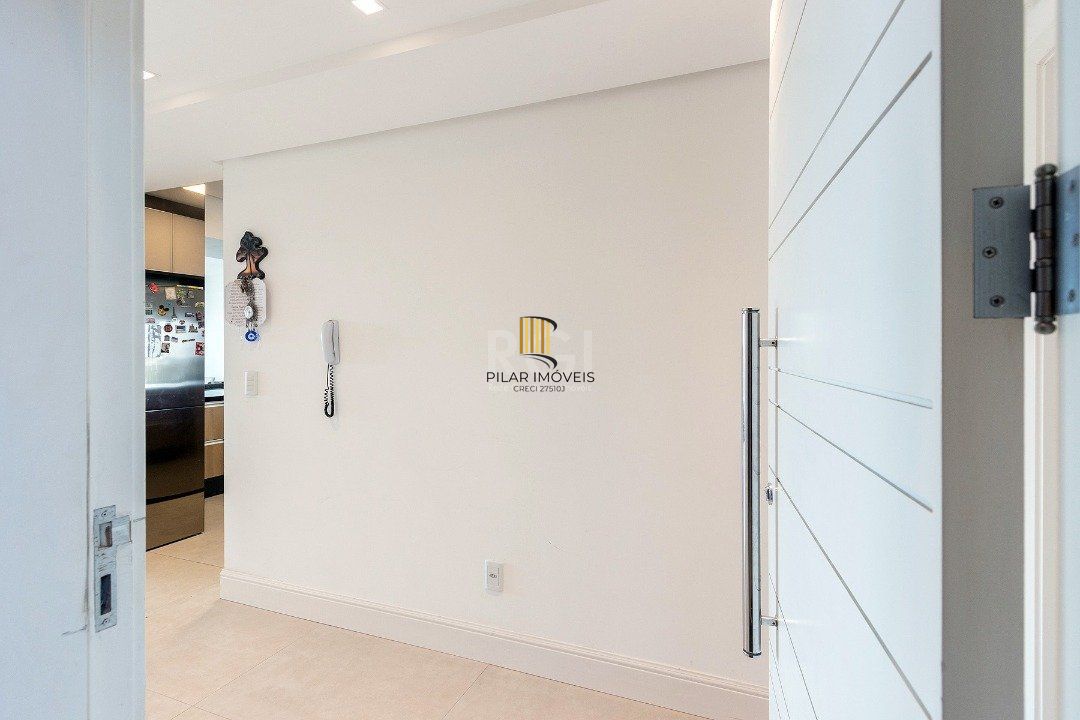 Cobertura para Venda - 319.17m², 3 dormitórios, sendo 3 suites, 4 vagas - Cristal