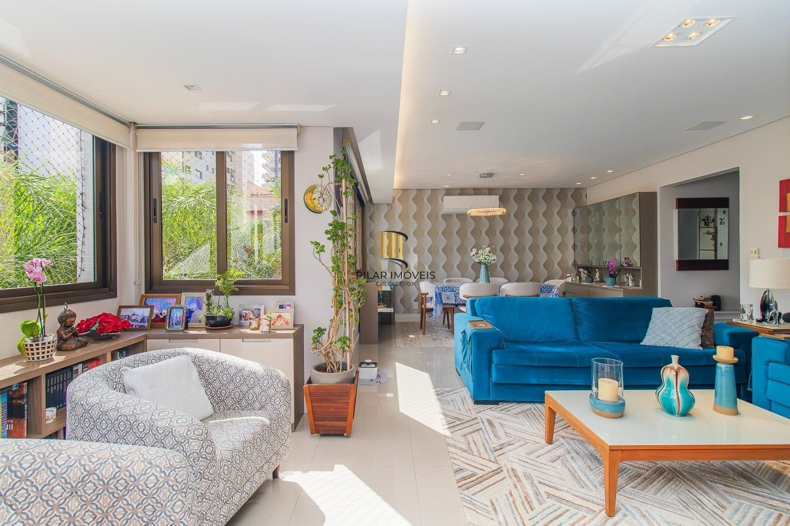 Apartamento de 3 suites e 2 vagas no bairro Mont Serrat