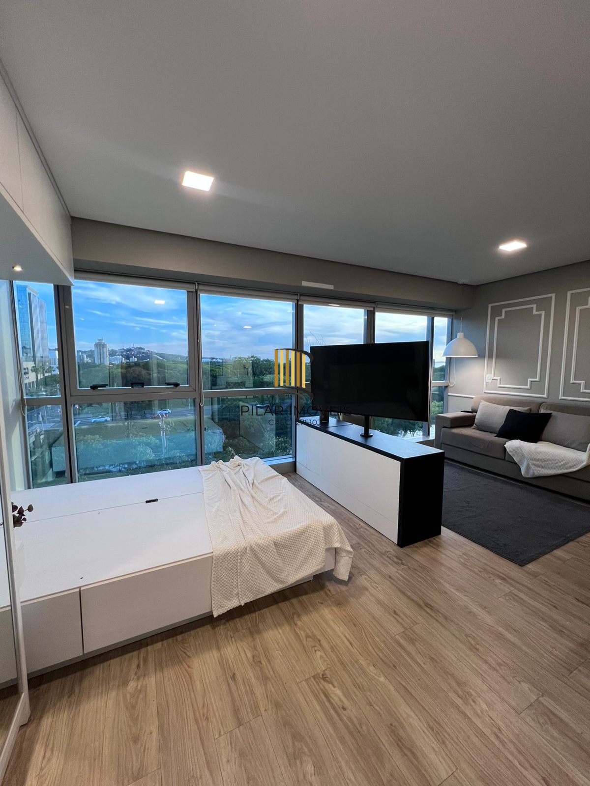 Apartamento 1 dormitório com vaga coberta à venda no bairro Praia de Belas