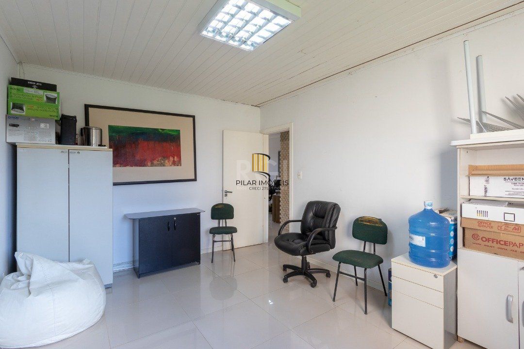 Casa para Venda - 199.62m², 5 dormitórios, 15 vagas - Tristeza
