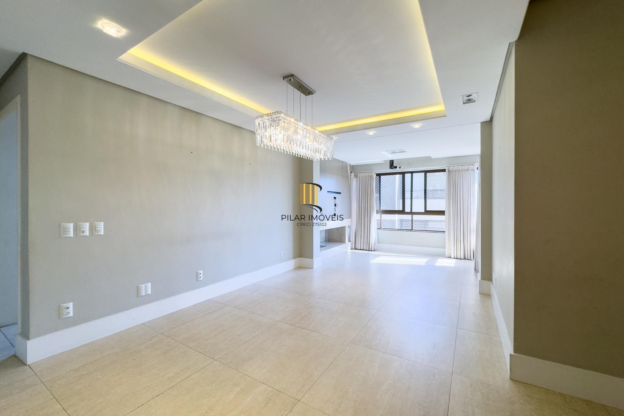 Cobertura alto padrão vista rio, construção Bandeira, com 228,32m² de área privativa.