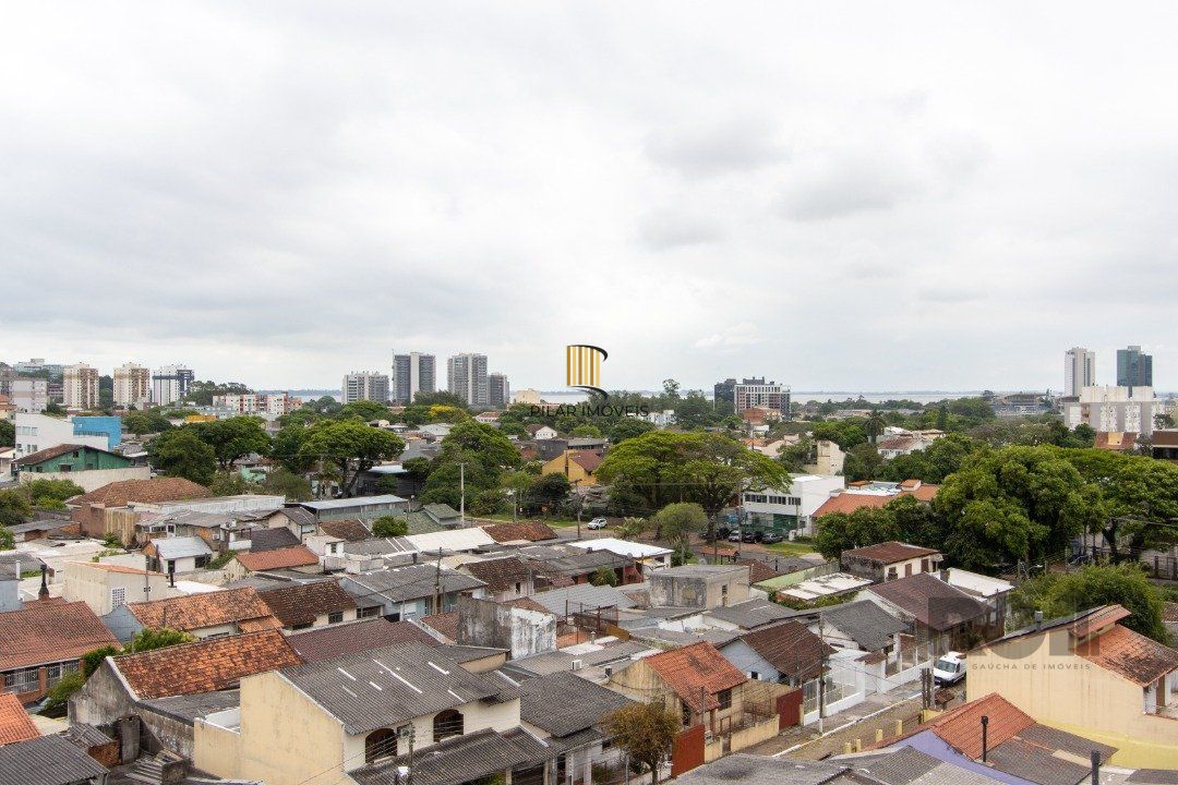 Apartamento 2 quartos, 1 vaga escritura, elevador - Bairro Cristal