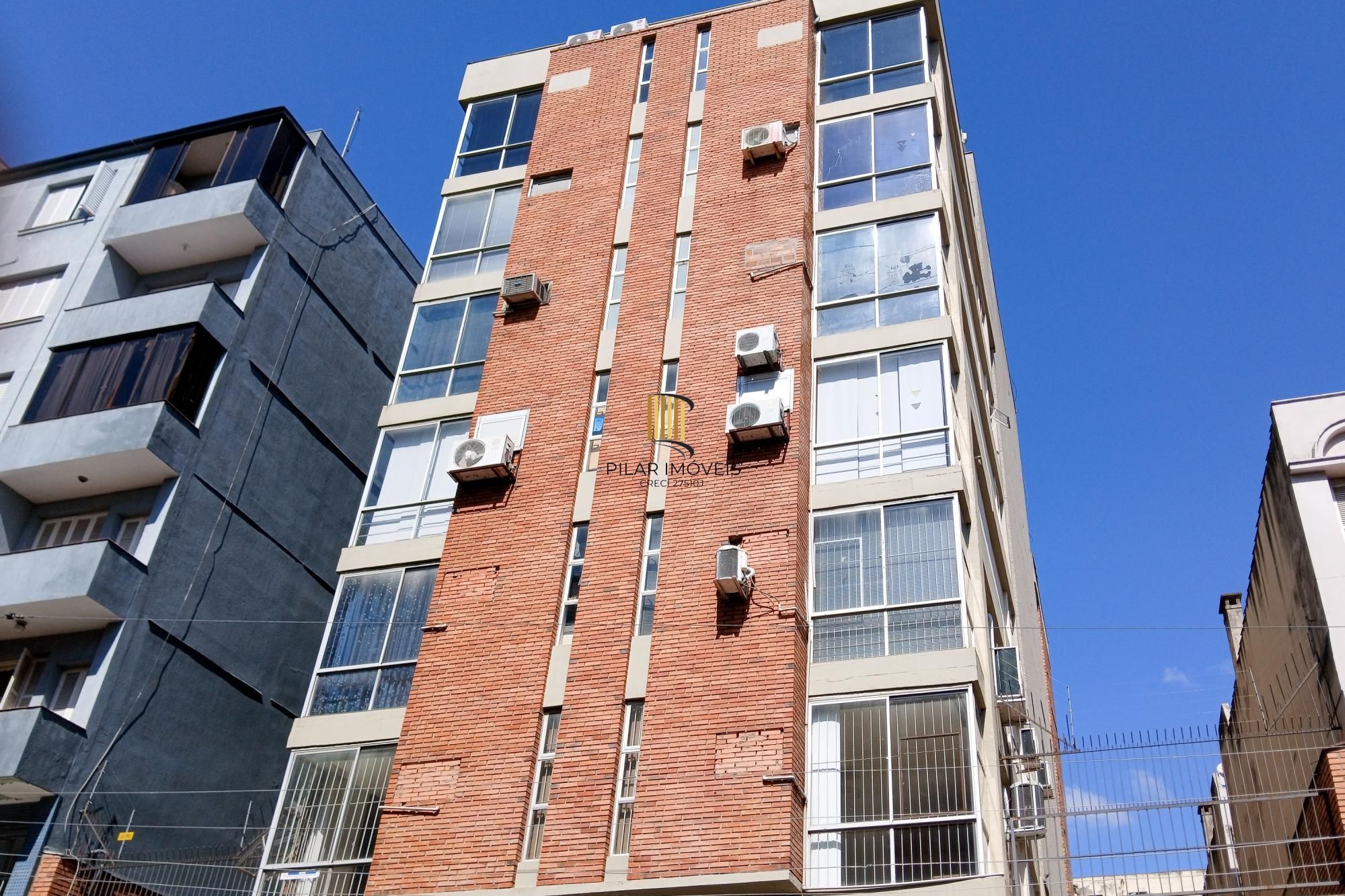 Andar inteiro mobiliado com 215 m² para até 60 pessoas