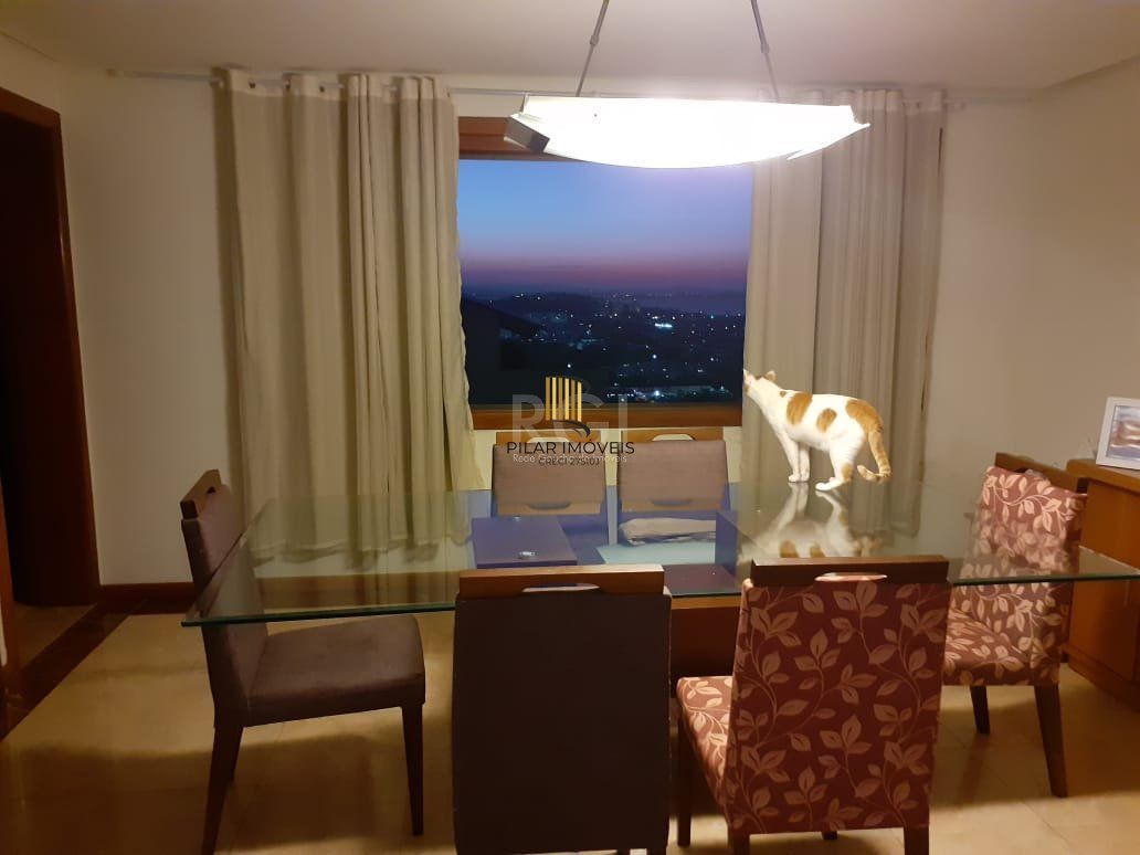 Casa Condominio para Venda - 251m², 4 dormitórios, sendo 2 suites, 2 vagas - Nonoai